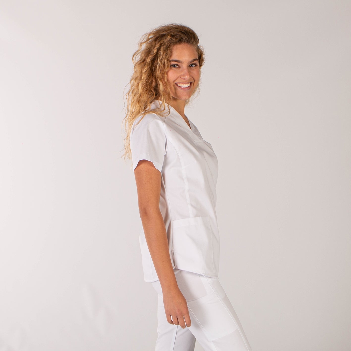 GARY'S Ariel blouse médicale femme blanche col V manches courtes