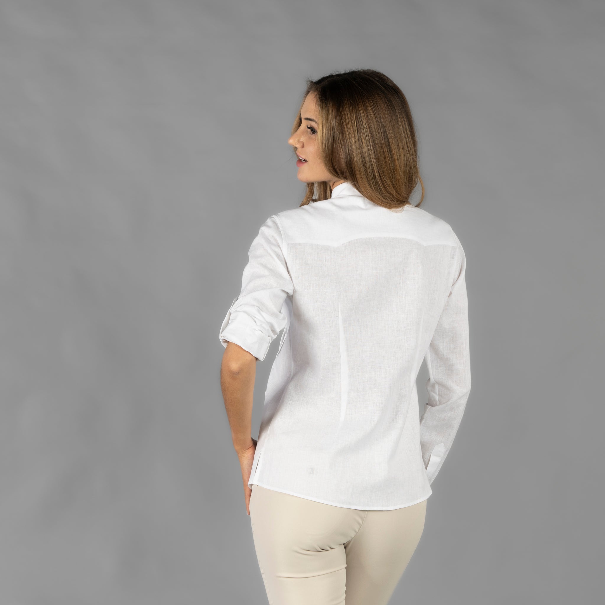 GARY'S Isabela chemise femme col mao lin blanc
