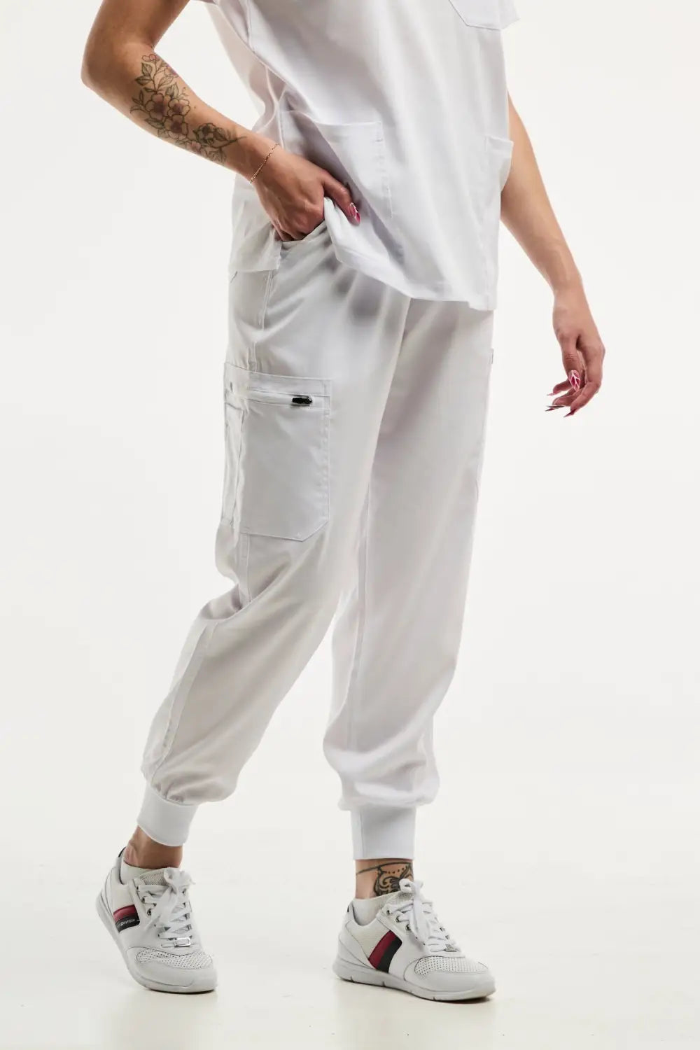 Aelin EMMA Jogger tenue médicale femme blanc stretch