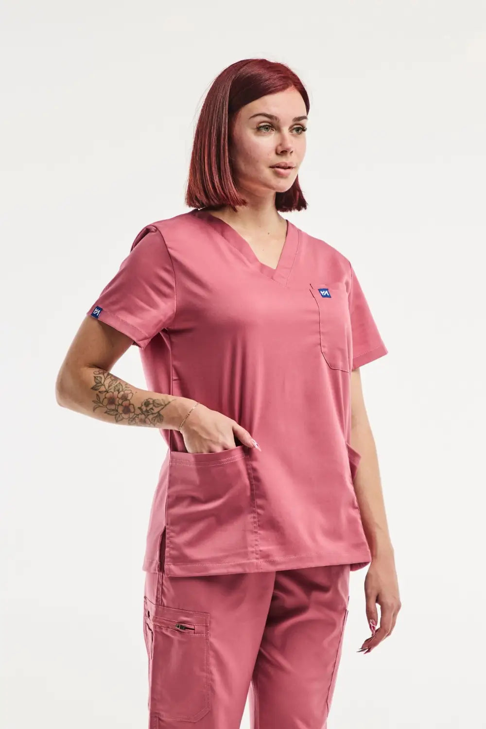 Aelin EMMA tenue médicale femme rose col V stretch