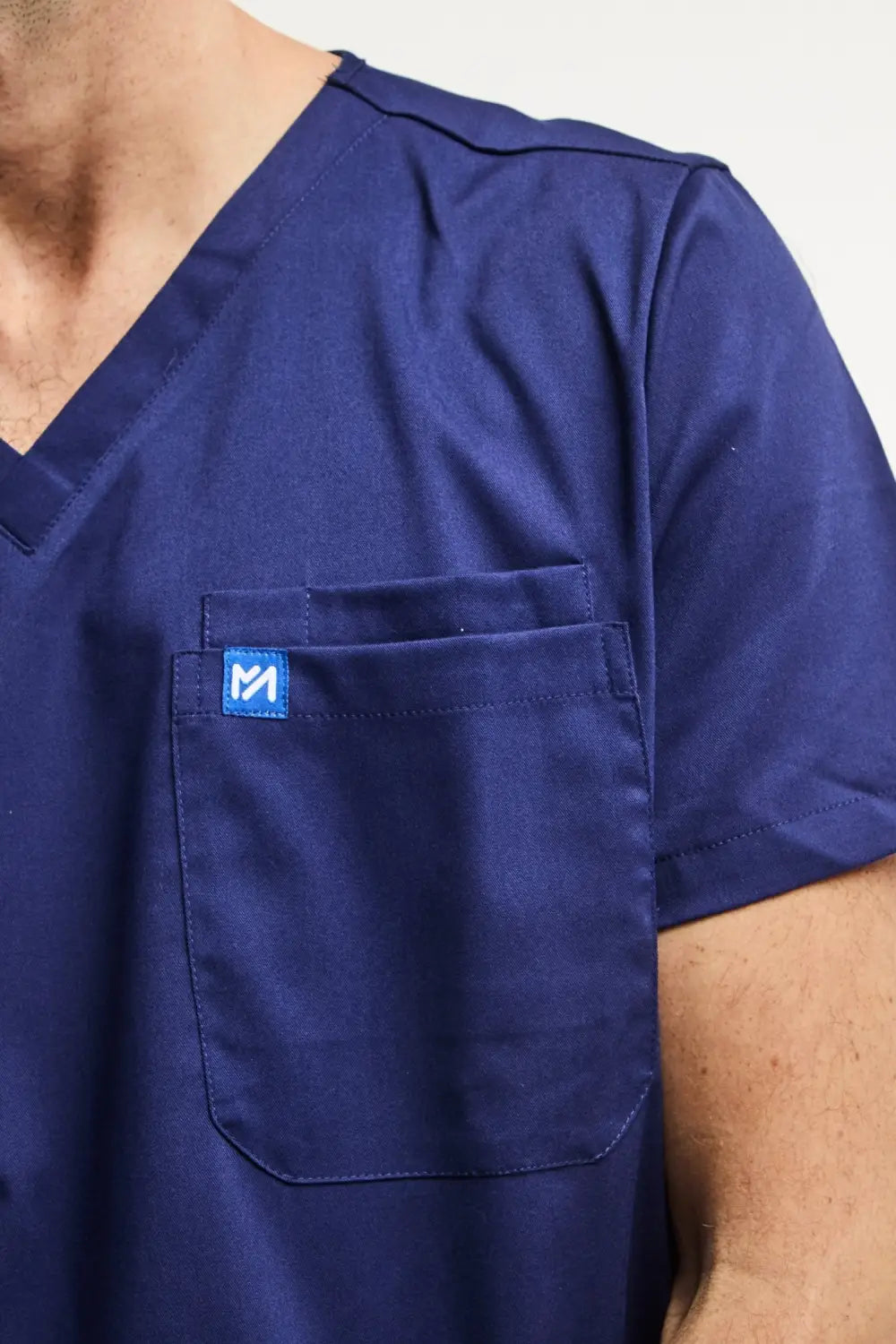 Aelin LUCA Tunique médicale homme Bleu Marine col V