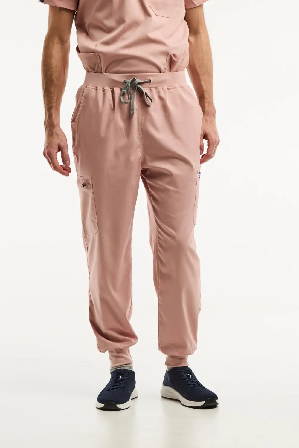 Aelin LUCA Jogger tenue médicale homme rose clair tunique