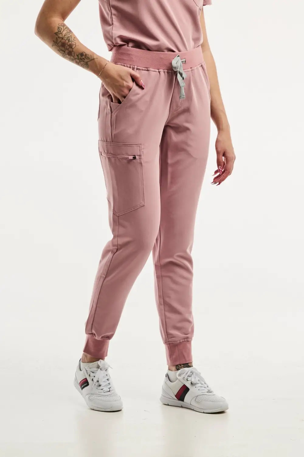 Aelin Paris pantalon médical femme rose stretch 3 poches