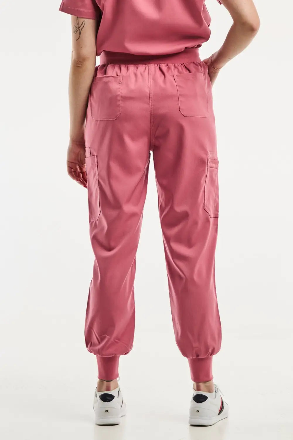 Aelin EMMA Jogger Tenue médicale femme rose col V