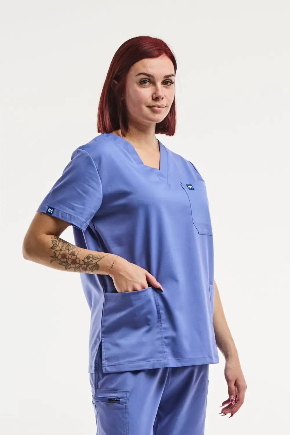 Aelin Emma Tenue médicale femme bleu col V stretch