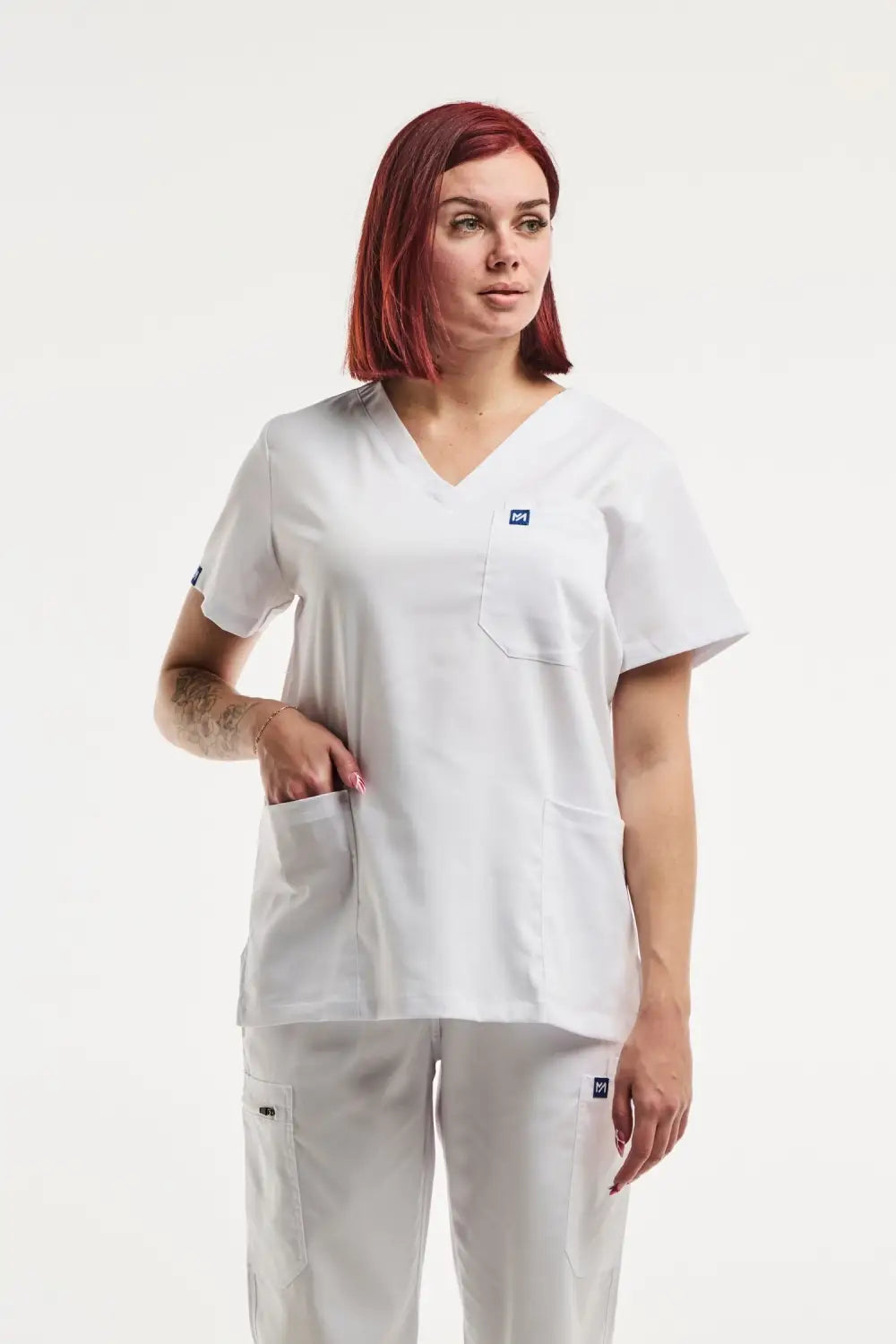 Aelin EMMA Tunique Médicale Femme Blanc Col V 4 Poches