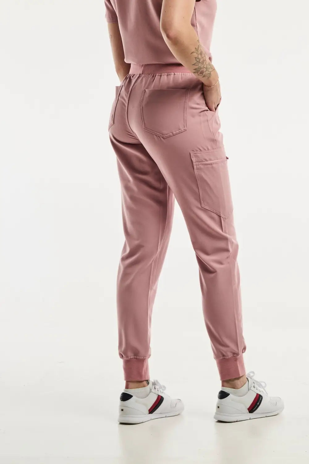 Aelin Paris pantalon médical femme rose stretch 3 poches