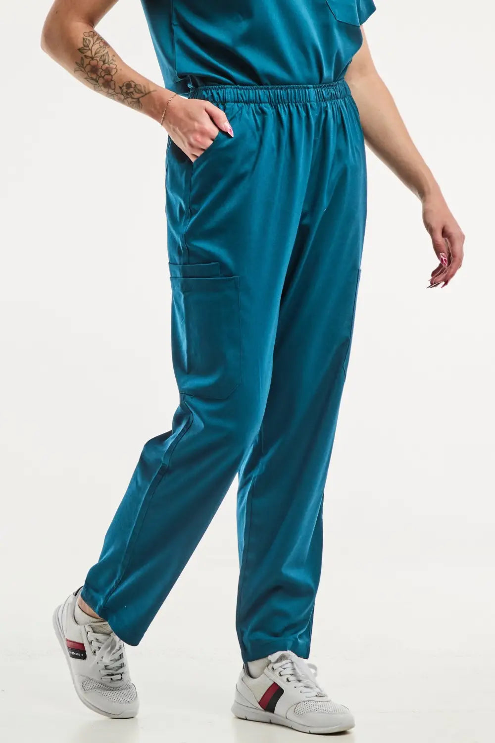Aelin Emma Vert Turquoise pantalon médical femme poches