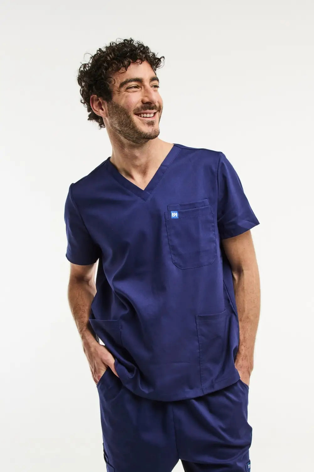 Aelin LUCA tenue médicale homme bleu marine pantalon classique