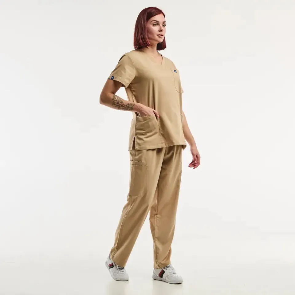 Aelin EMMA Tenue médicale femme beige clair stretch