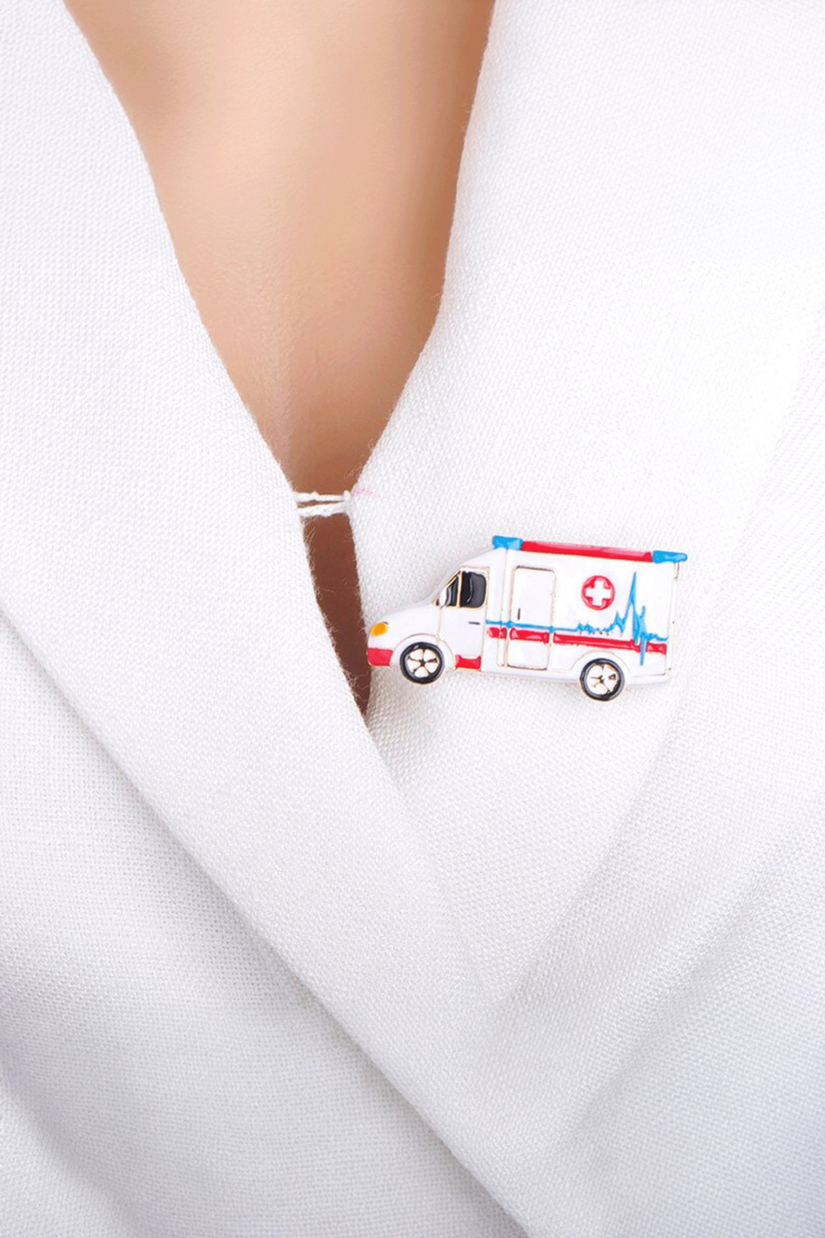 Enfermania Regalos pin's ambulance blouse médicale