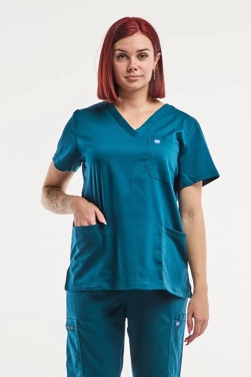 Aelin EMMA tunique médicale femme turquoise col V 4 poches