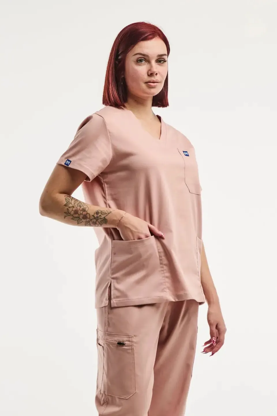 Aelin EMMA Tunique médicale femme Rose Clair col V