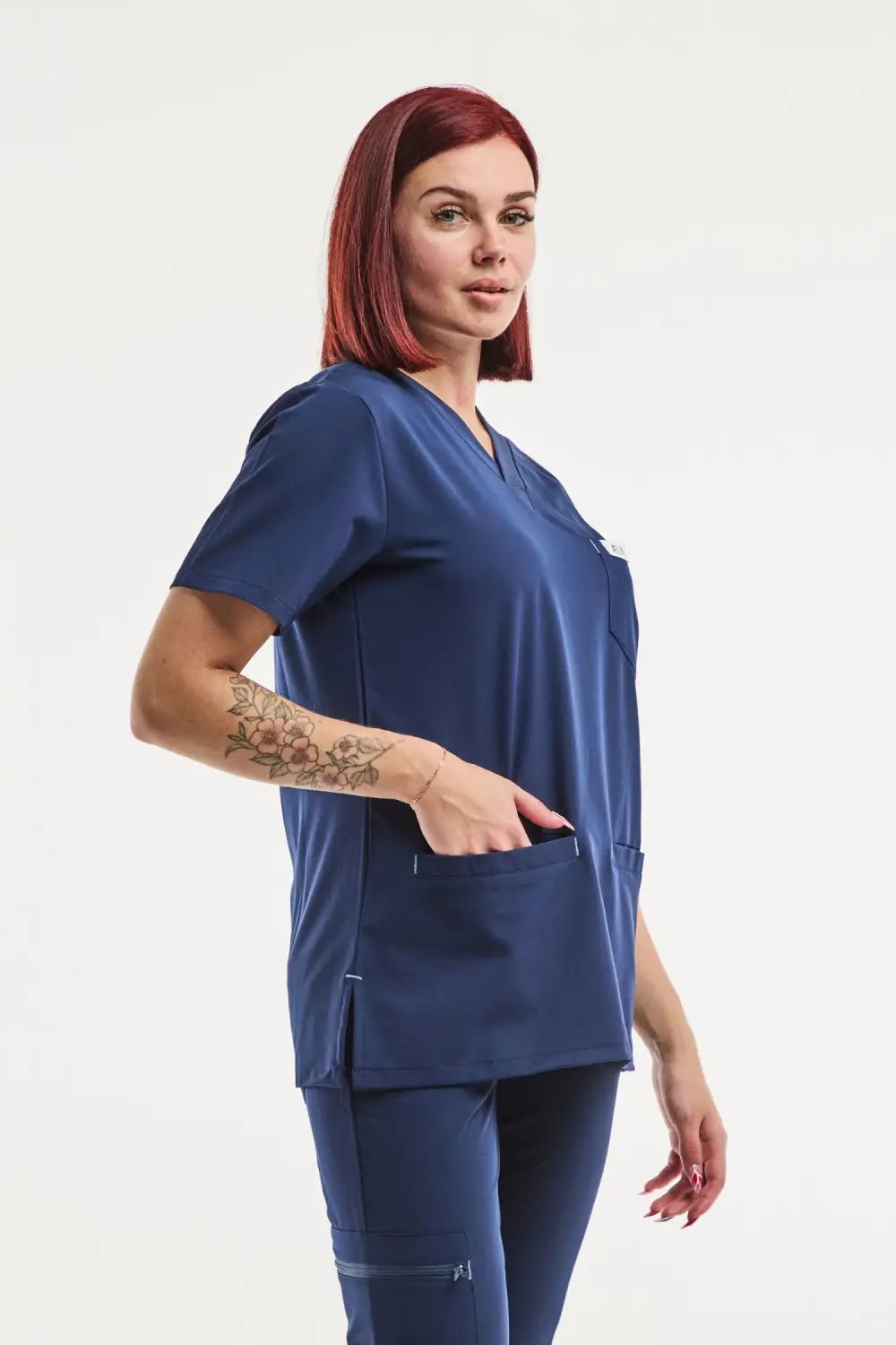 Aelin Slimfit NEW Tenue médicale bleu marine 6 poches