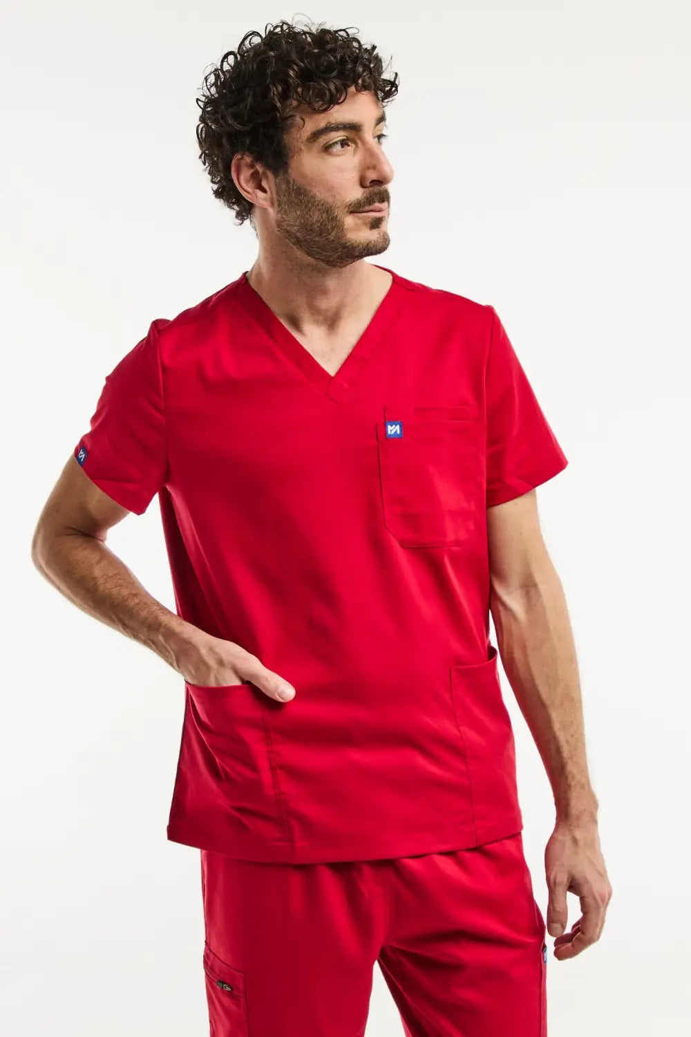 Aelin LUCA tenue médicale homme rouge jogger stretch