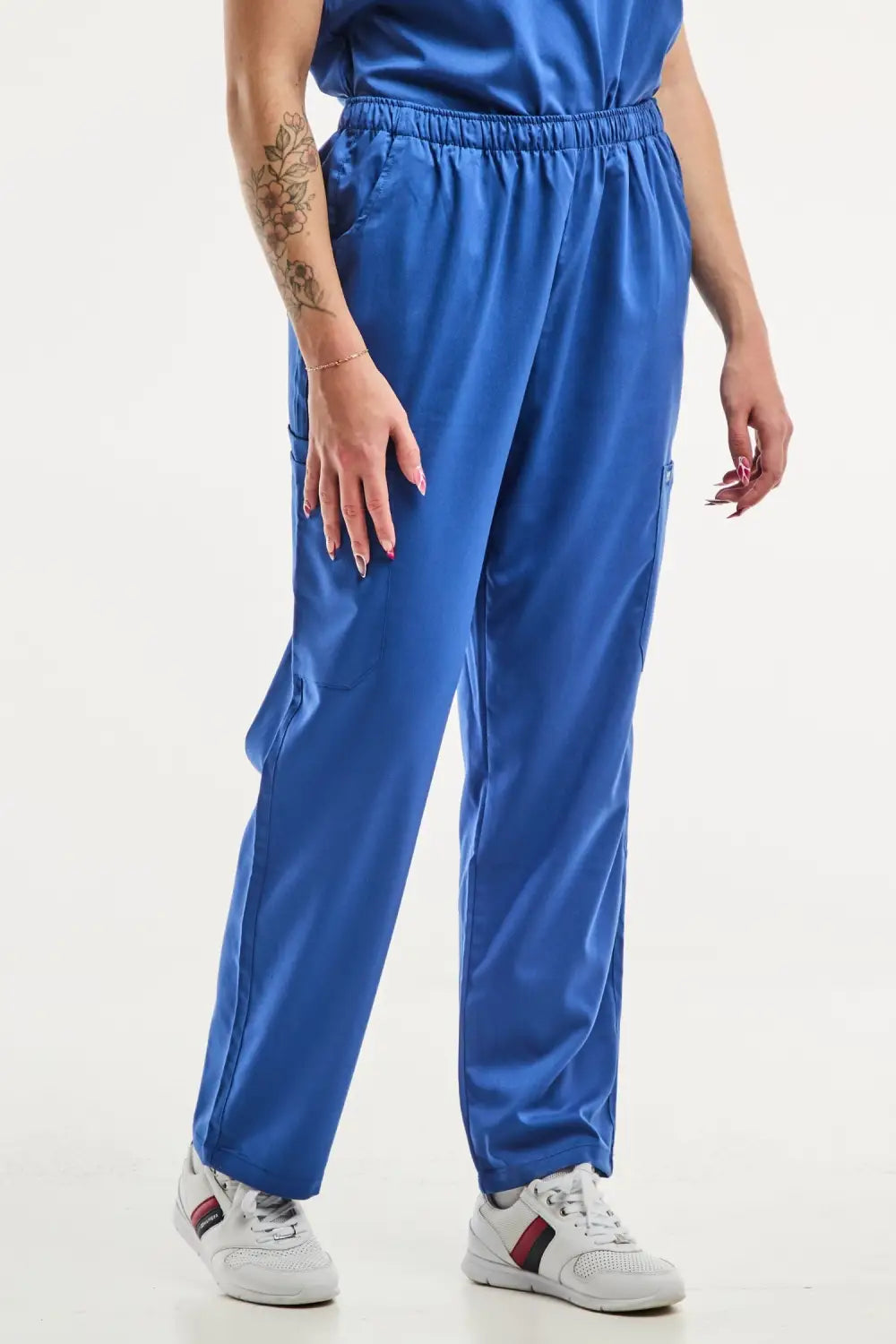 Aelin EMMA Tenue médicale femme bleu roi stretch