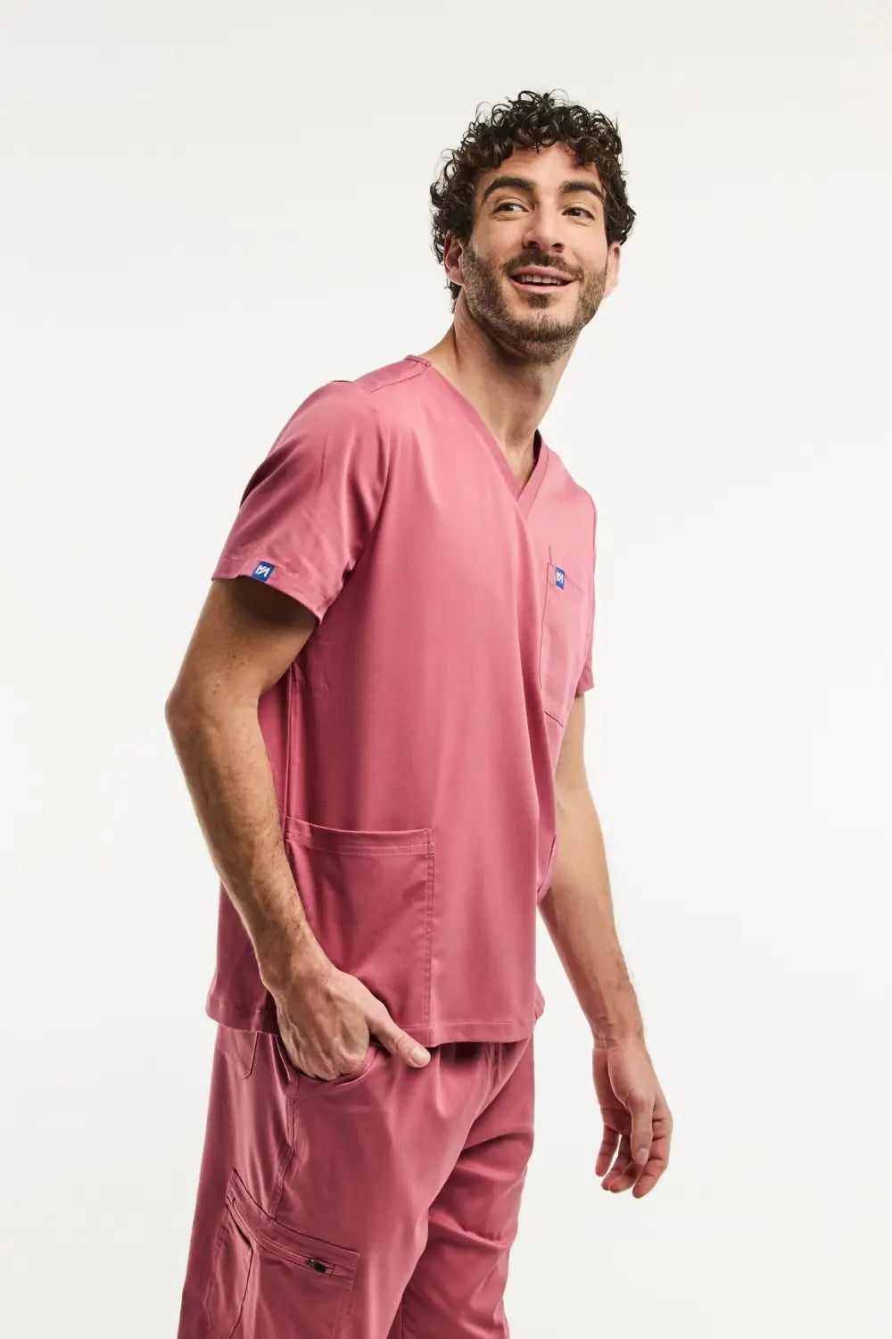 Aelin LUCA tenue médicale homme rose tunique col V
