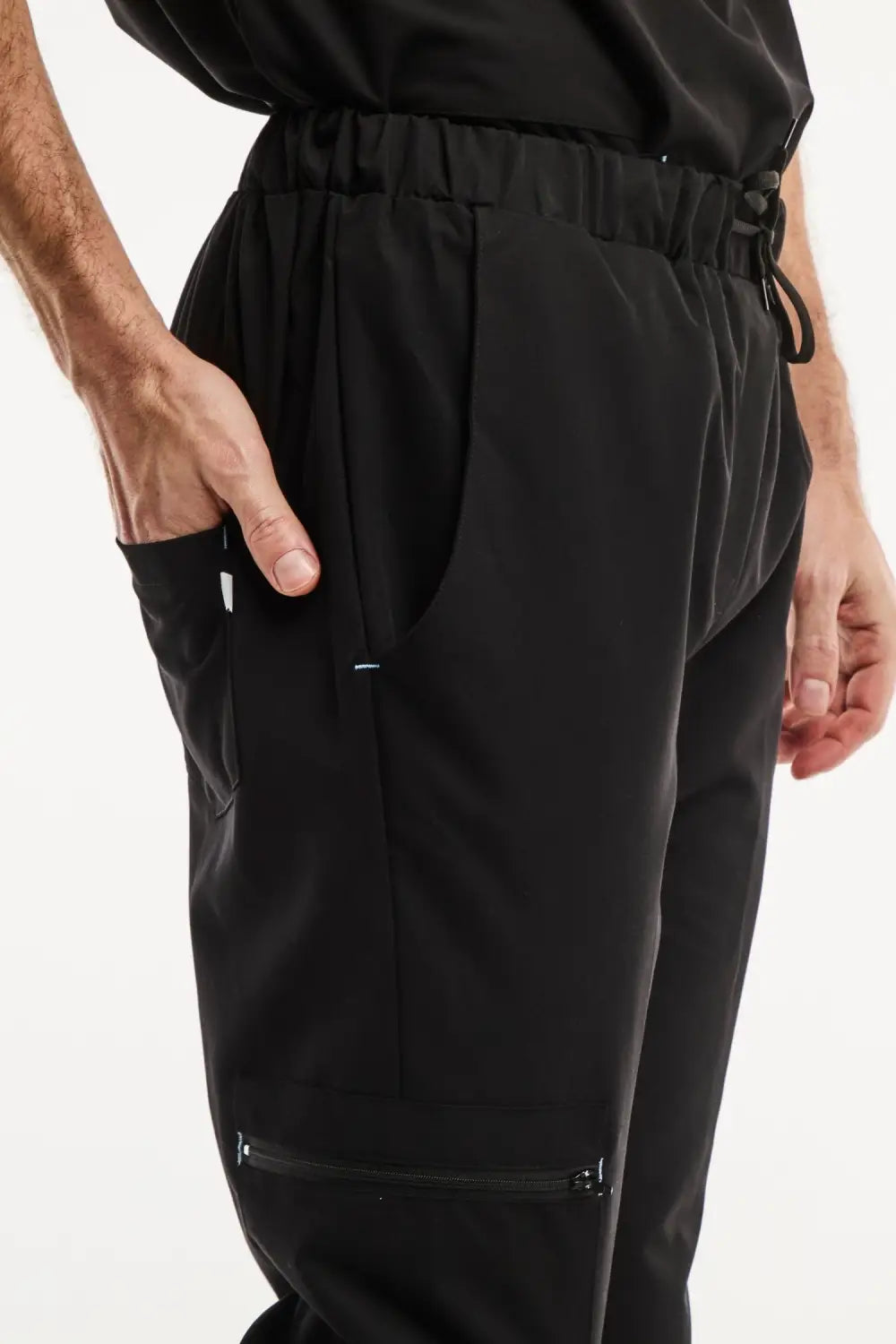 Aelin Slimfit tenue médicale homme noir 6 poches