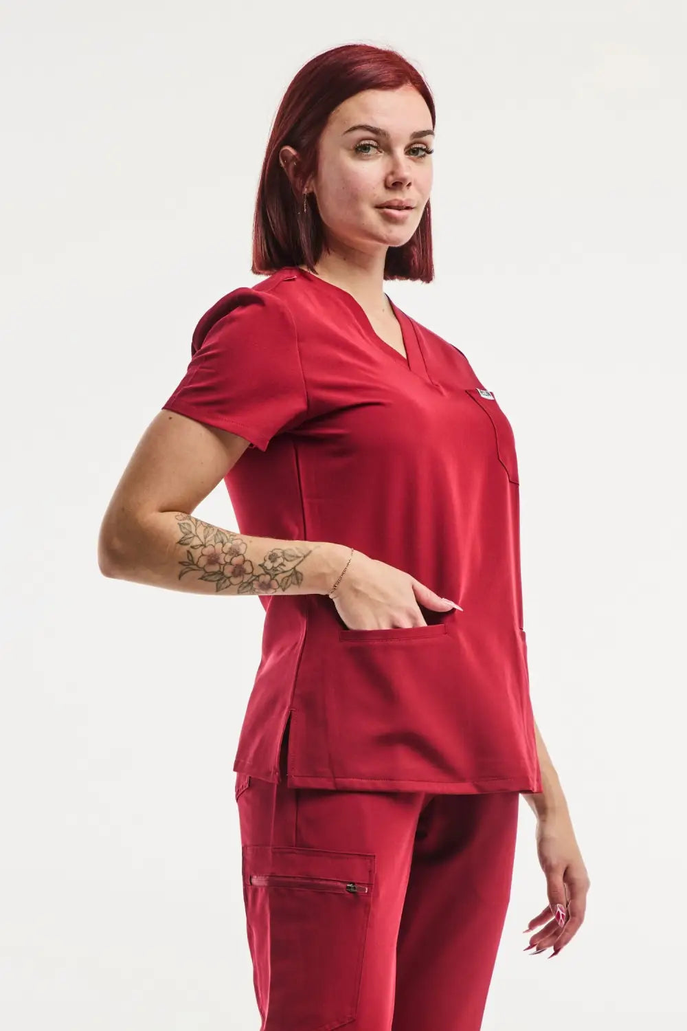 Aelin Paris tenue médicale femme rouge stretch 6 poches