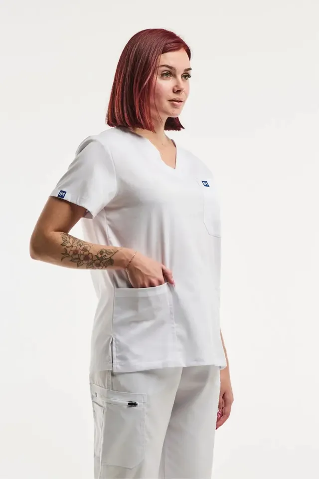 Aelin EMMA Tunique Médicale Femme Blanc Col V 4 Poches