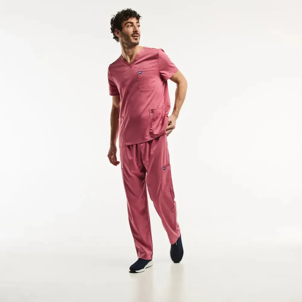 Aelin LUCA tenue médicale homme rose tunique col V