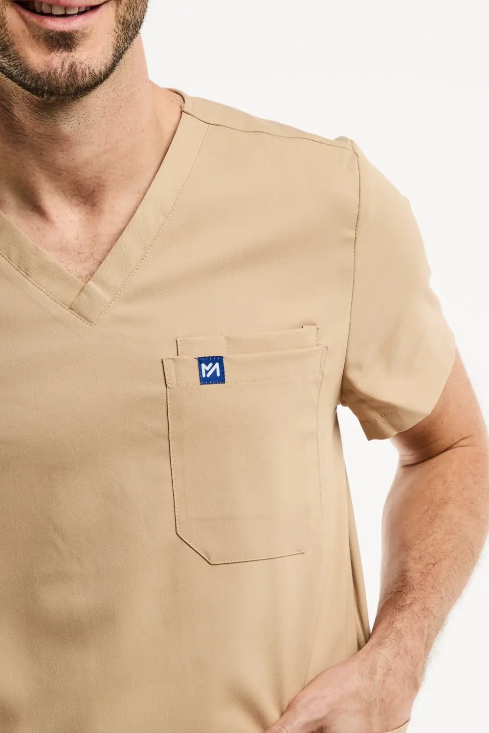 Aelin LUCA tunique médicale homme beige clair 3 poches