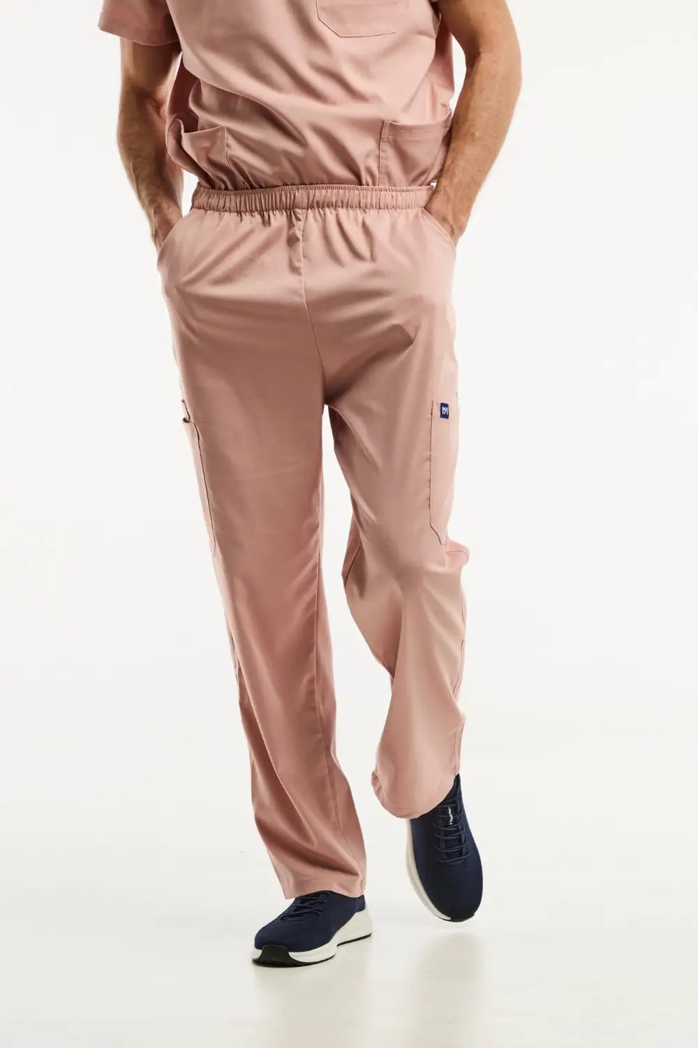 Aelin LUCA tenue médicale homme rose clair tunique col V stretch