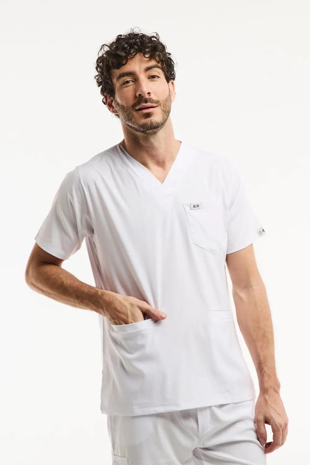 Aelin LUCA tunique médicale blanche homme col V