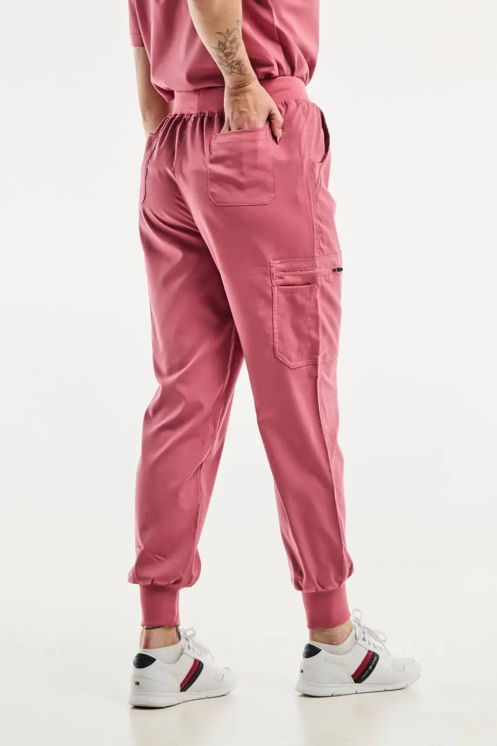 Aelin EMMA pantalon médical jogger femme rose stretch