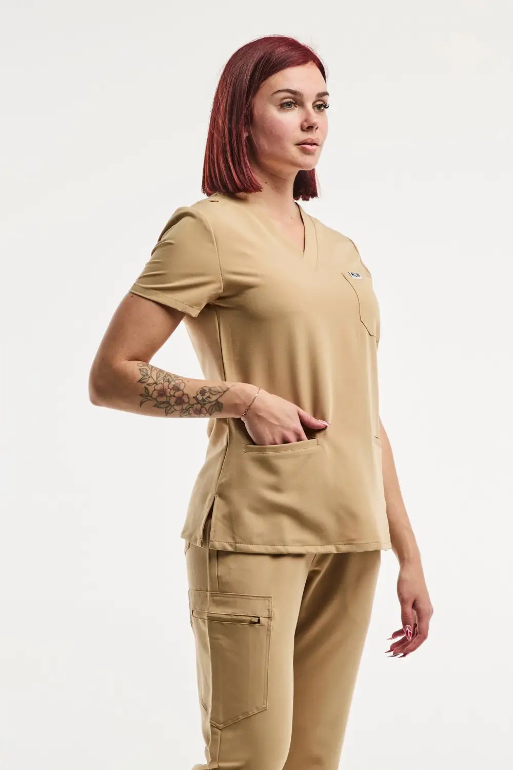 Aelin Paris Tenue médicale femme beige stretch 4 voies