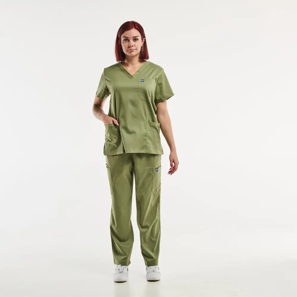 Aelin EMMA Tenue Médicale Femme Vert Olive