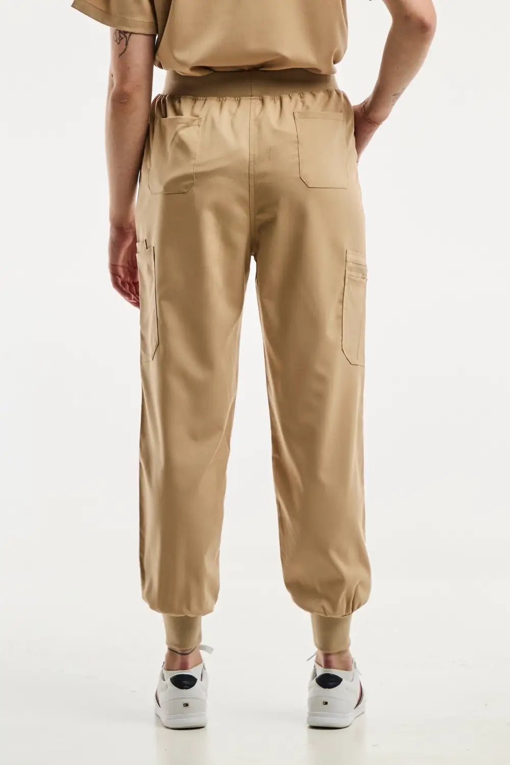 Aelin EMMA tenue médicale femme beige clair jogger