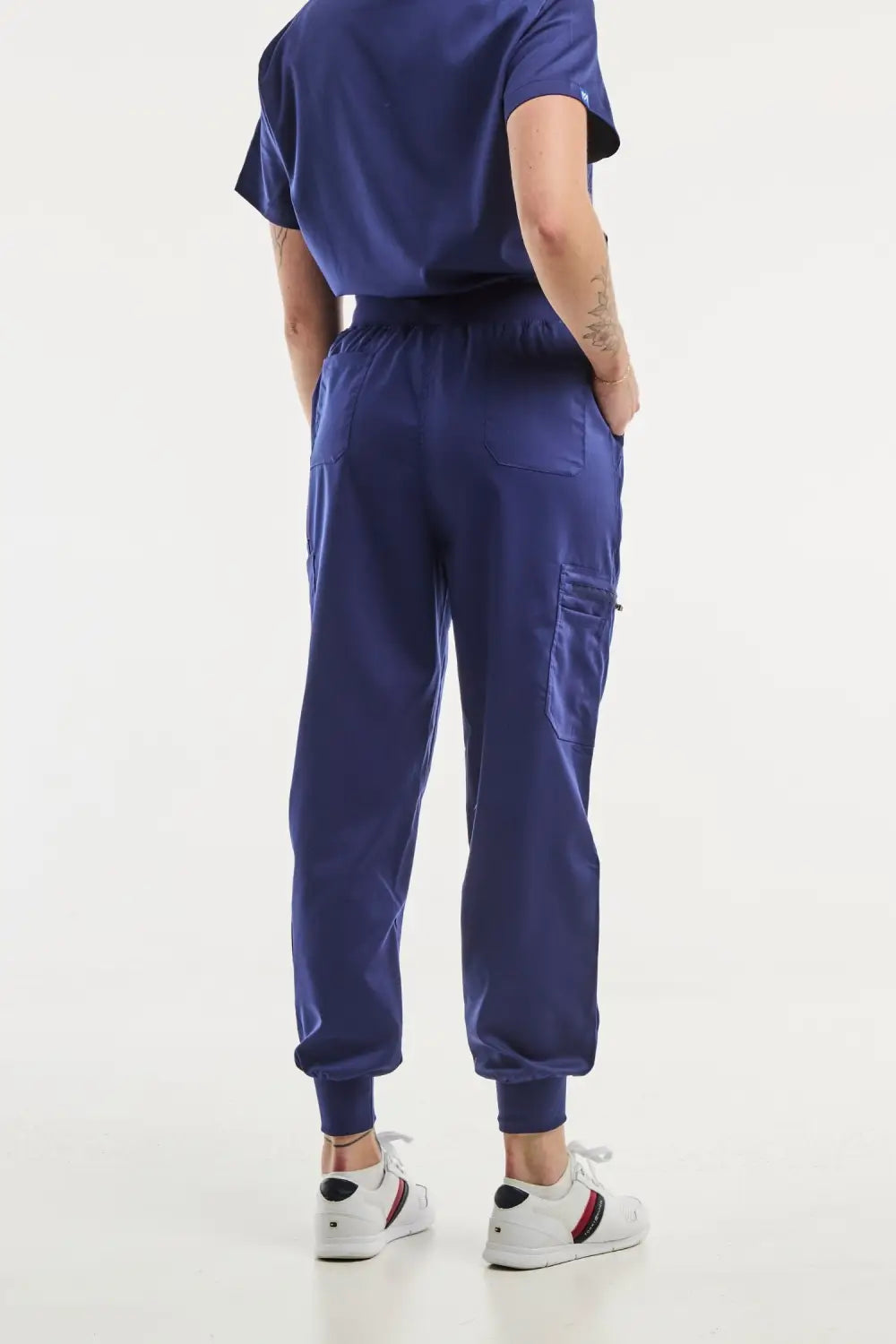 Aelin EMMA Jogger tenue médicale femme bleu marine poches