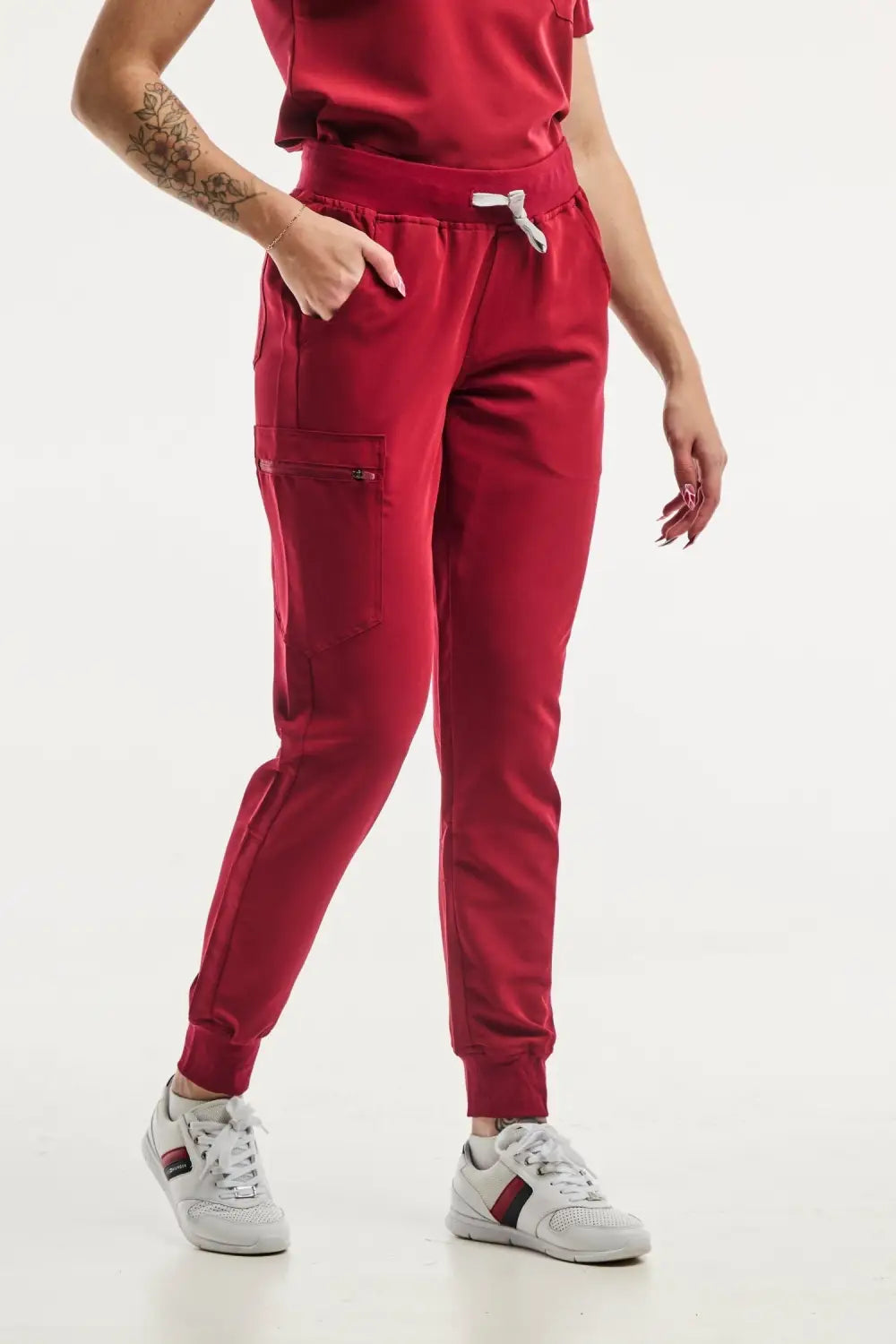 Aelin Paris tenue médicale femme rouge stretch 6 poches