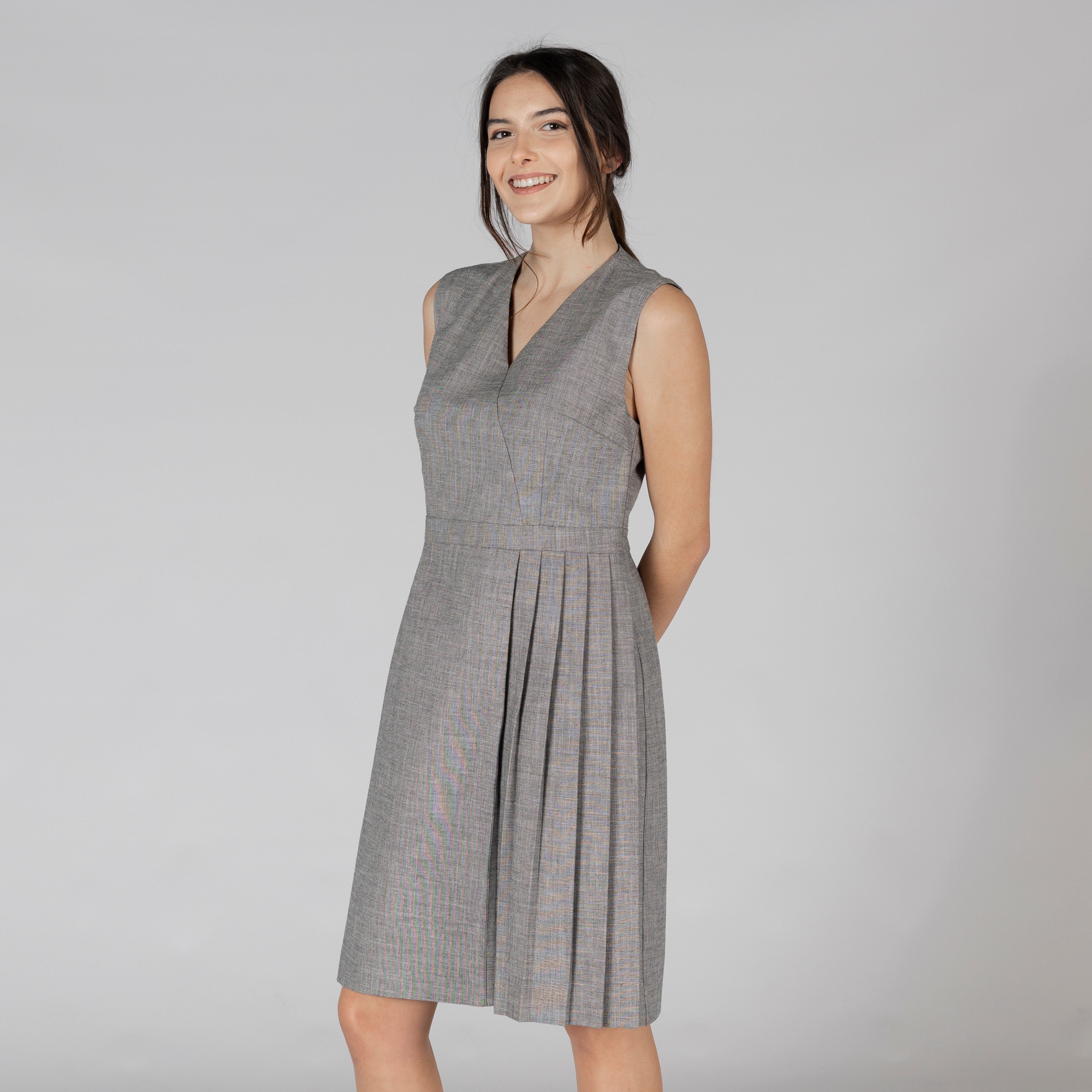 Gary's Dresses robe tablier cheviot gris sans manches