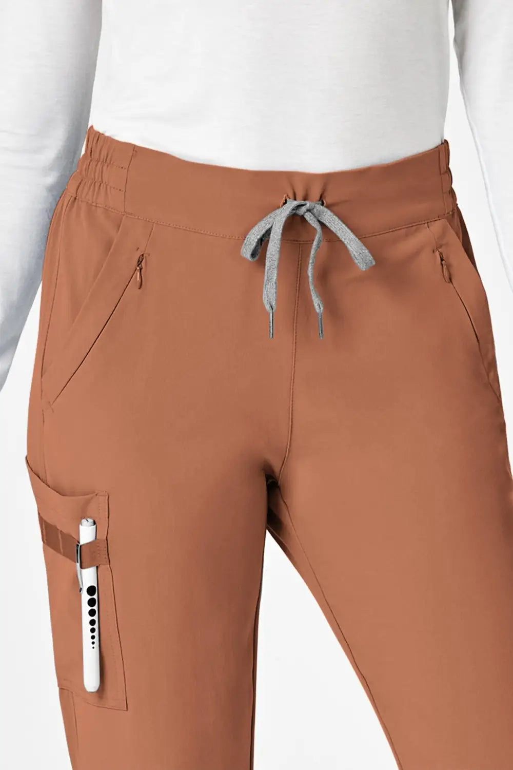 Aelin EMMA Renew pantalon médical femme marron 7 poches