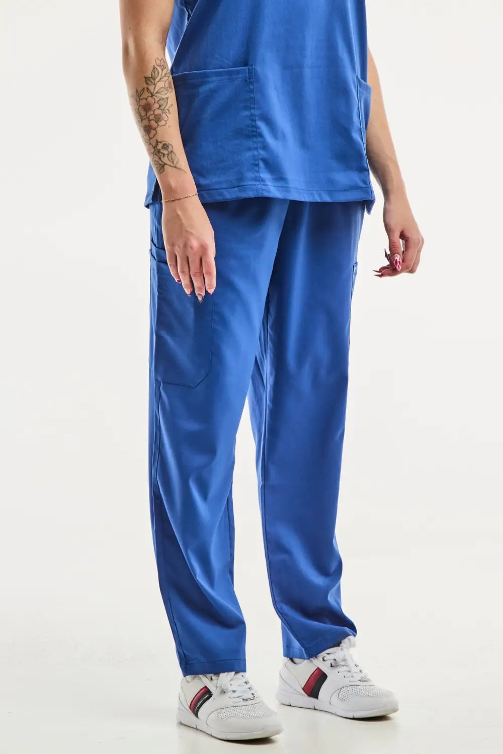 Aelin EMMA Tenue médicale femme bleu roi stretch