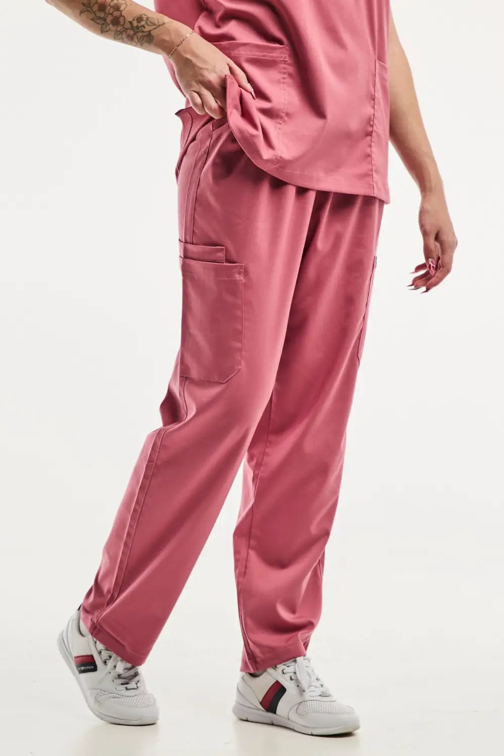 Aelin EMMA tenue médicale femme rose col V stretch