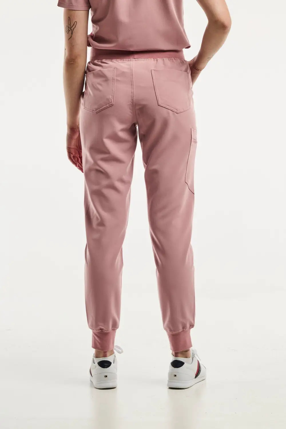 Aelin Paris pantalon médical femme rose stretch 3 poches