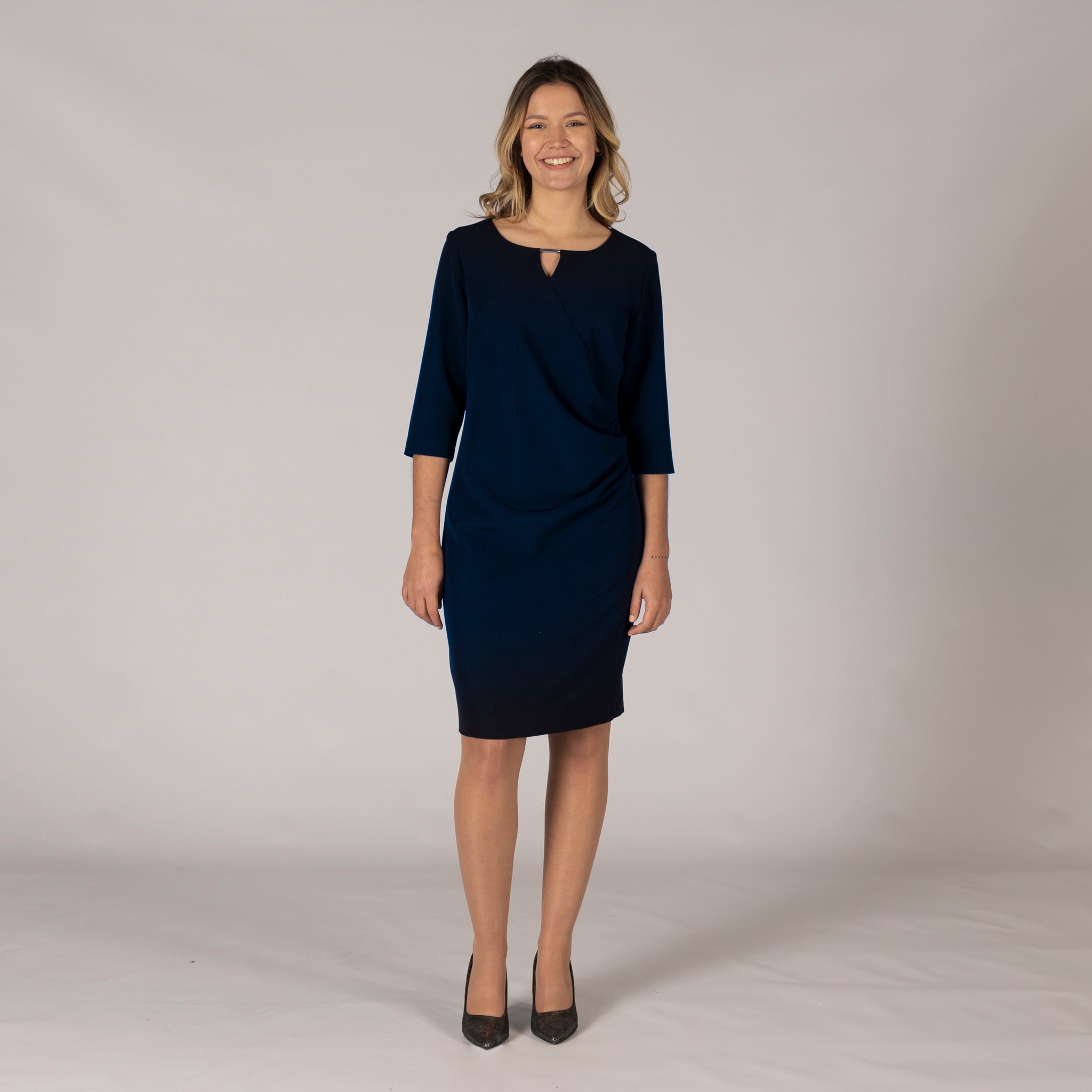 Gary's Trivial robe travail femme noire drapée stretch