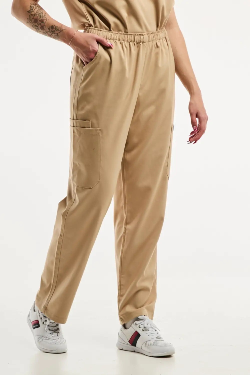 Aelin Emma pantalon médical beige clair femme stretch