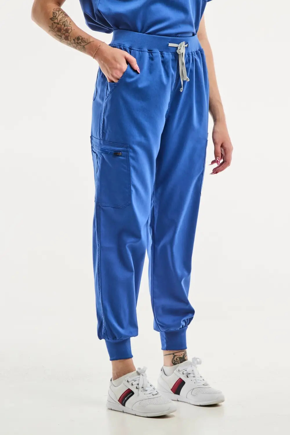Aelin EMMA Jogger tenue médicale femme bleu roi col V