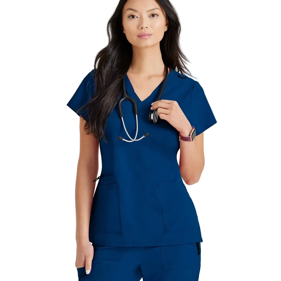 Grey’s Anatomy blouse femme Luxe360 col V 4 poches