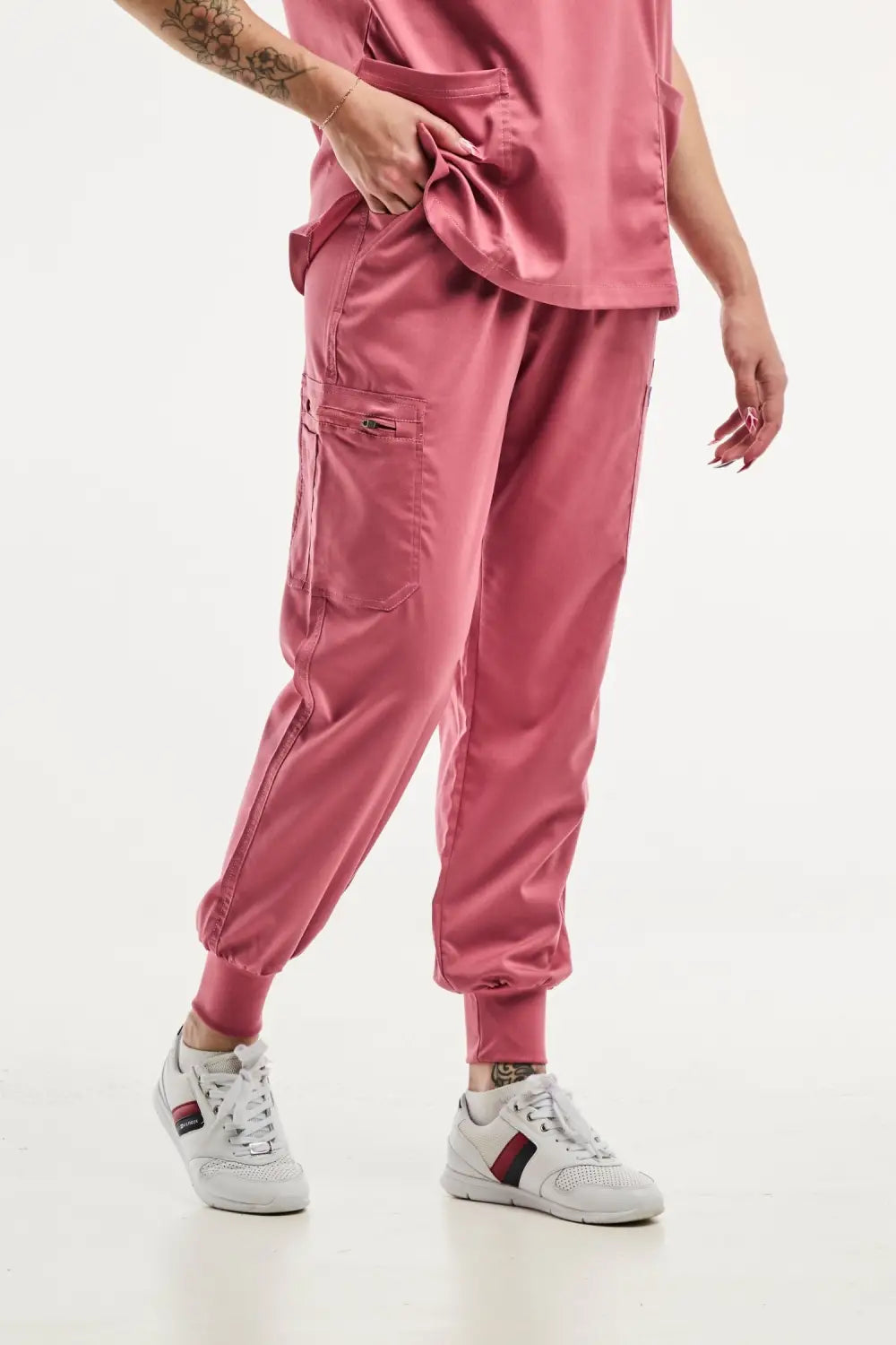 Aelin EMMA pantalon médical jogger femme rose stretch