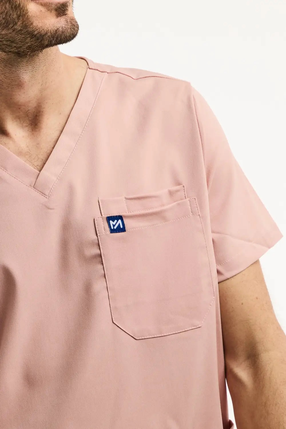 Aelin LUCA Tunique médicale homme rose clair col V