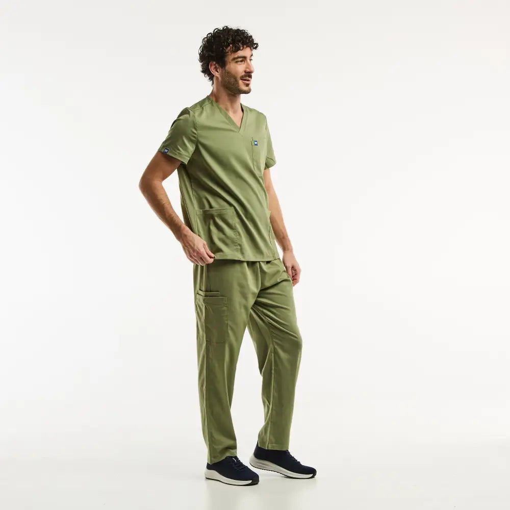 Aelin LUCA Tenue médicale homme vert olive col V